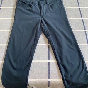 Men’s ABC pants slim fit 28” x 34”